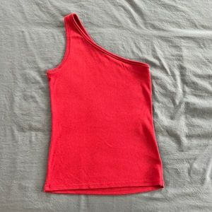 One shoulder tank